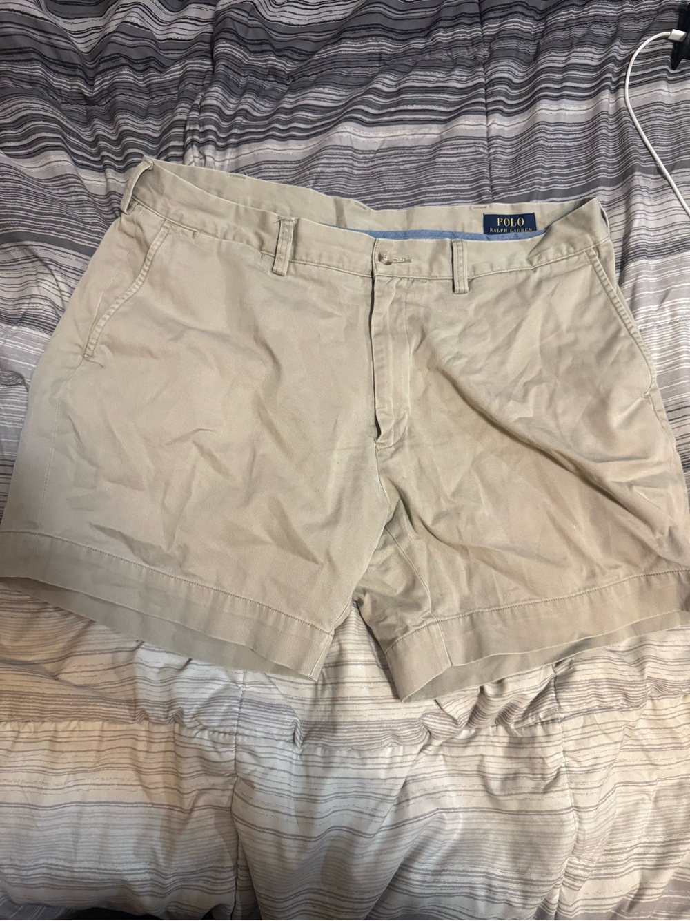 Ralph Lauren Men’s Light Khaki Flat-Front Cotton Shorts